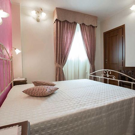 B&B Le Due Gioie Тавиано Екстериор снимка