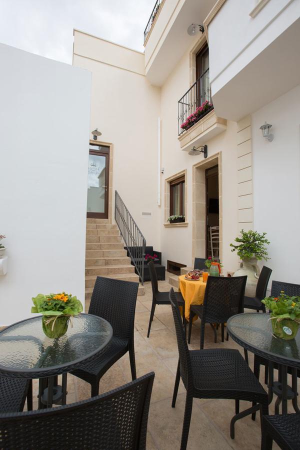B&B Le Due Gioie Тавиано Екстериор снимка
