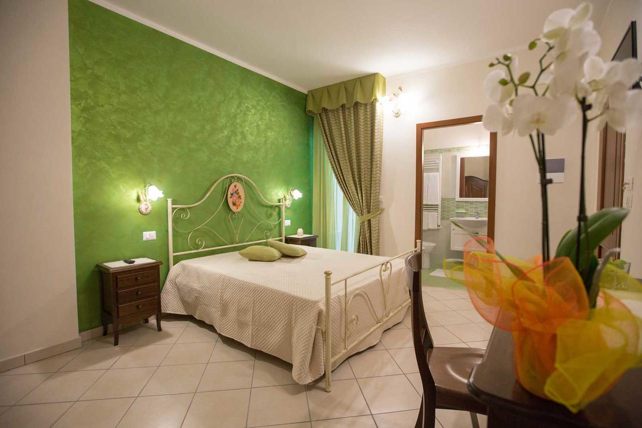 B&B Le Due Gioie Тавиано Екстериор снимка