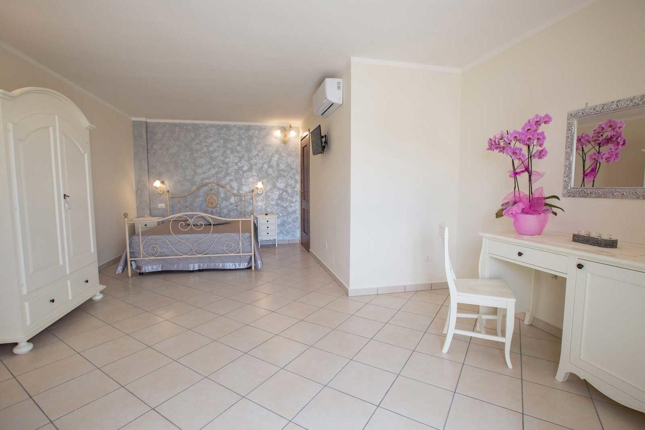 B&B Le Due Gioie Тавиано Екстериор снимка