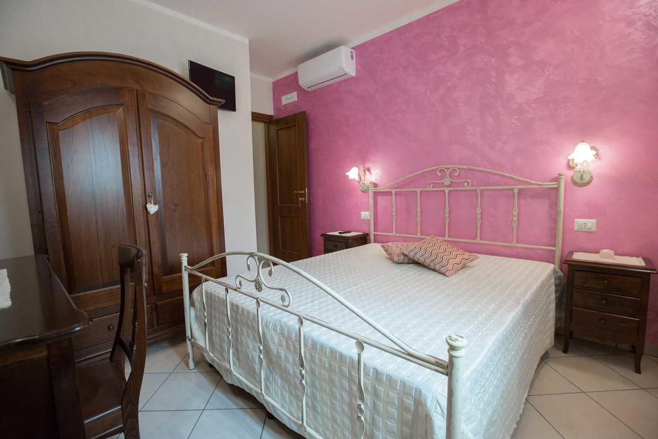 B&B Le Due Gioie Тавиано Екстериор снимка